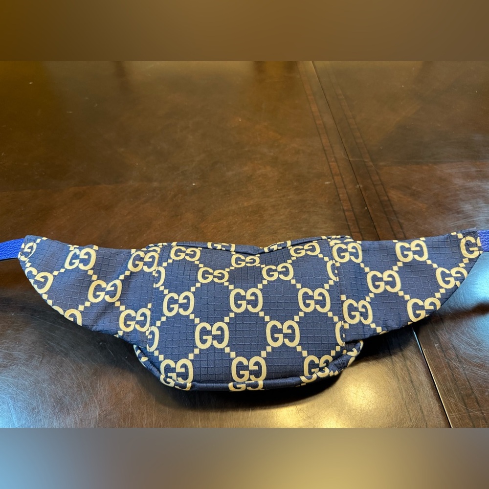 New Authentic Gucci GG Supreme Blue White Waist Bag Fanny Pack 28 - 32 inches - Picture 10 of 12